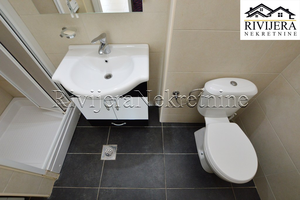 Квартира в Херцег-Нови, Черногория, 77 м² - фото 9