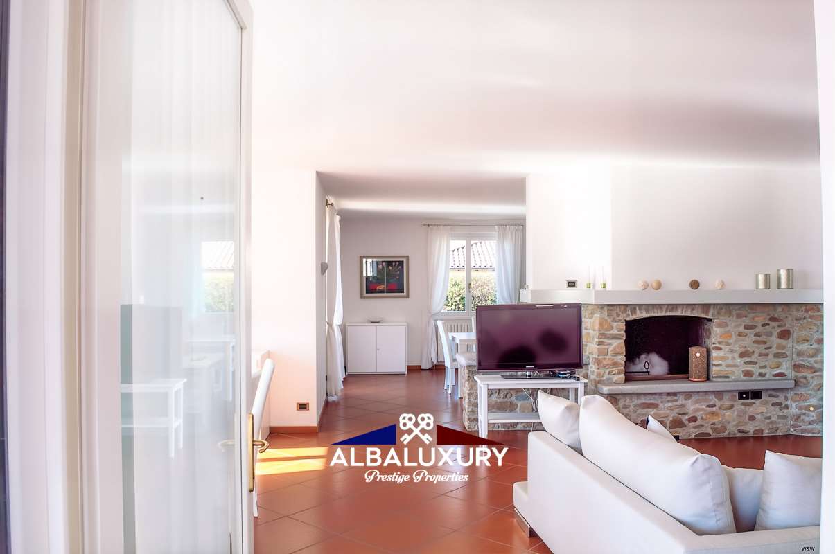 Вилла в Грианте, Италия, 500 м² - фото 9