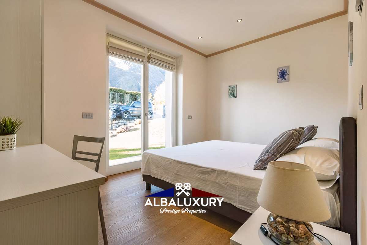 Вилла в Грианте, Италия, 400 м² - фото 16