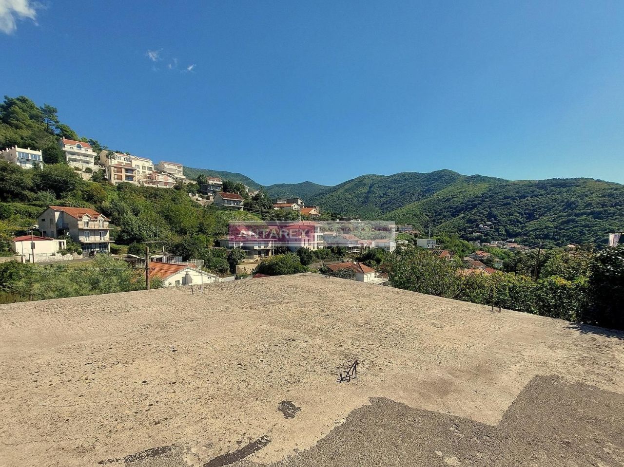 Вилла в Зеленике, Черногория, 150 м² - фото 1