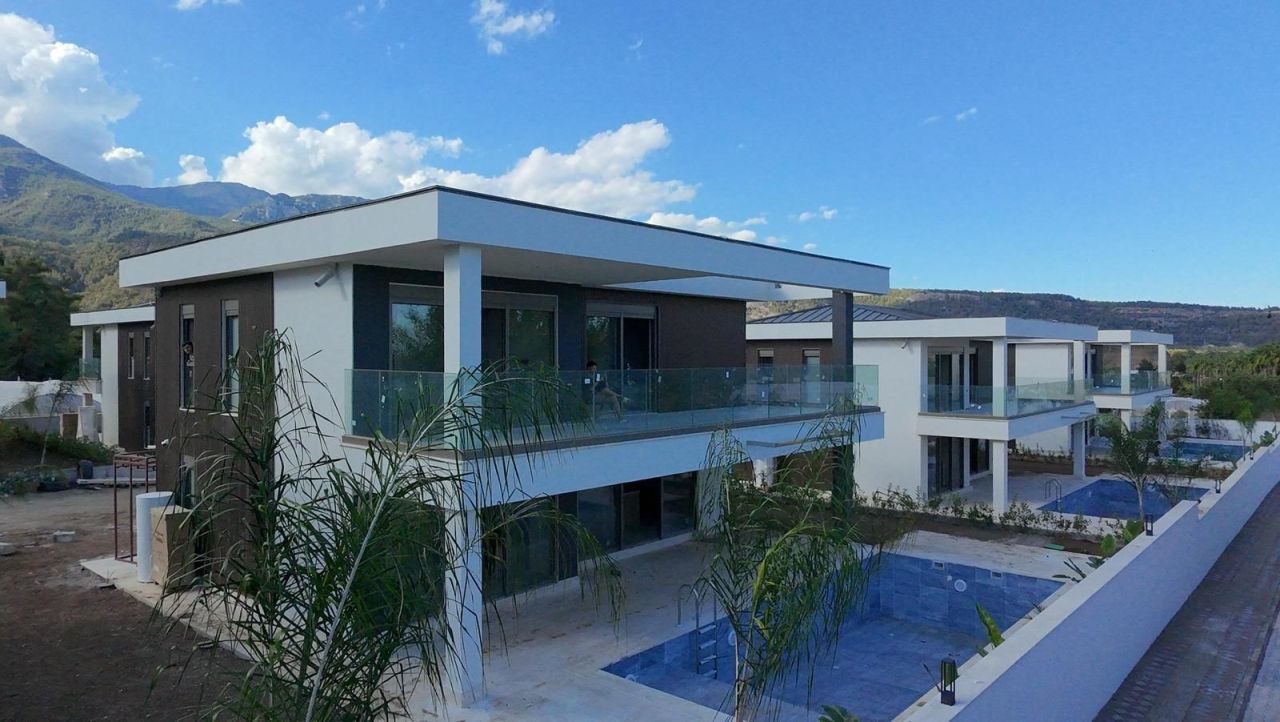 Коттедж в Анталии, Турция, 280 м² - фото 10