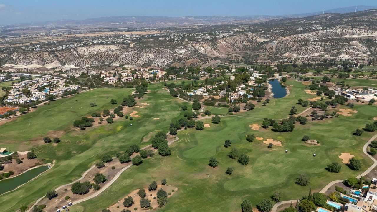 Вилла в Пафосе, Кипр, 416 м² - фото 10