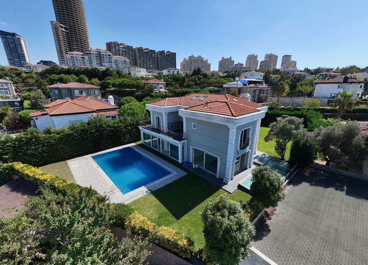 Вилла в Стамбуле, Турция, 600 м² - фото 1