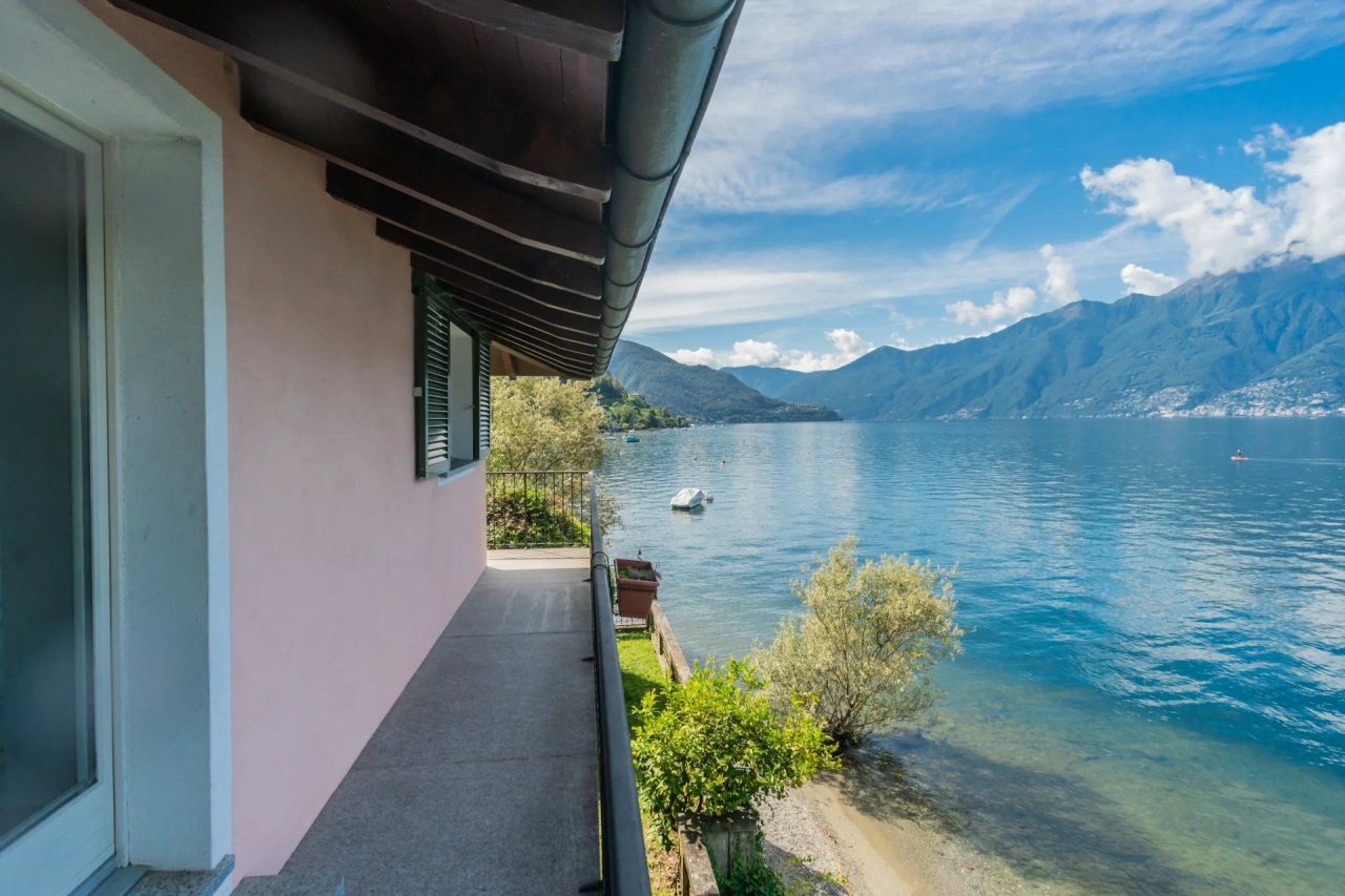 Вилла в Гамбарогно, Швейцария, 1 300 м² - фото 16