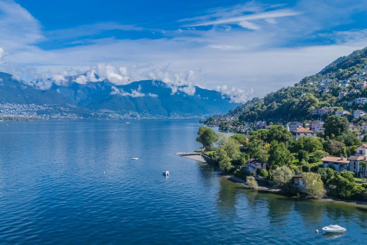 Вилла в Гамбарогно, Швейцария, 1 300 м² - фото 2