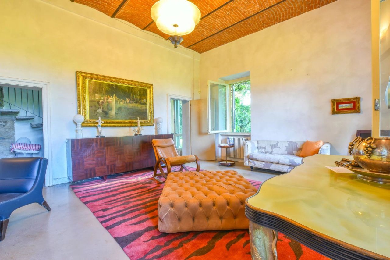 Вилла в Варесе, Италия, 525 м² - фото 9