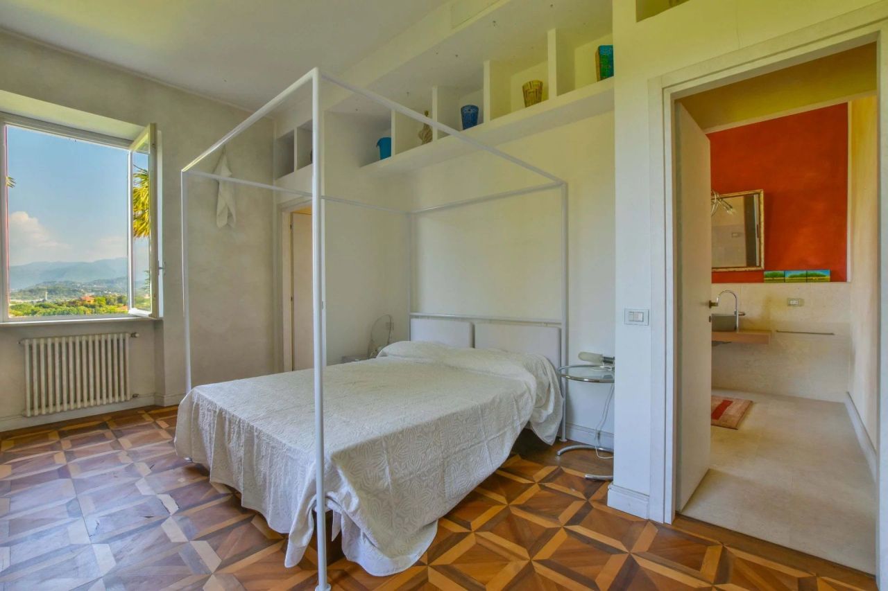 Вилла в Варесе, Италия, 525 м² - фото 14