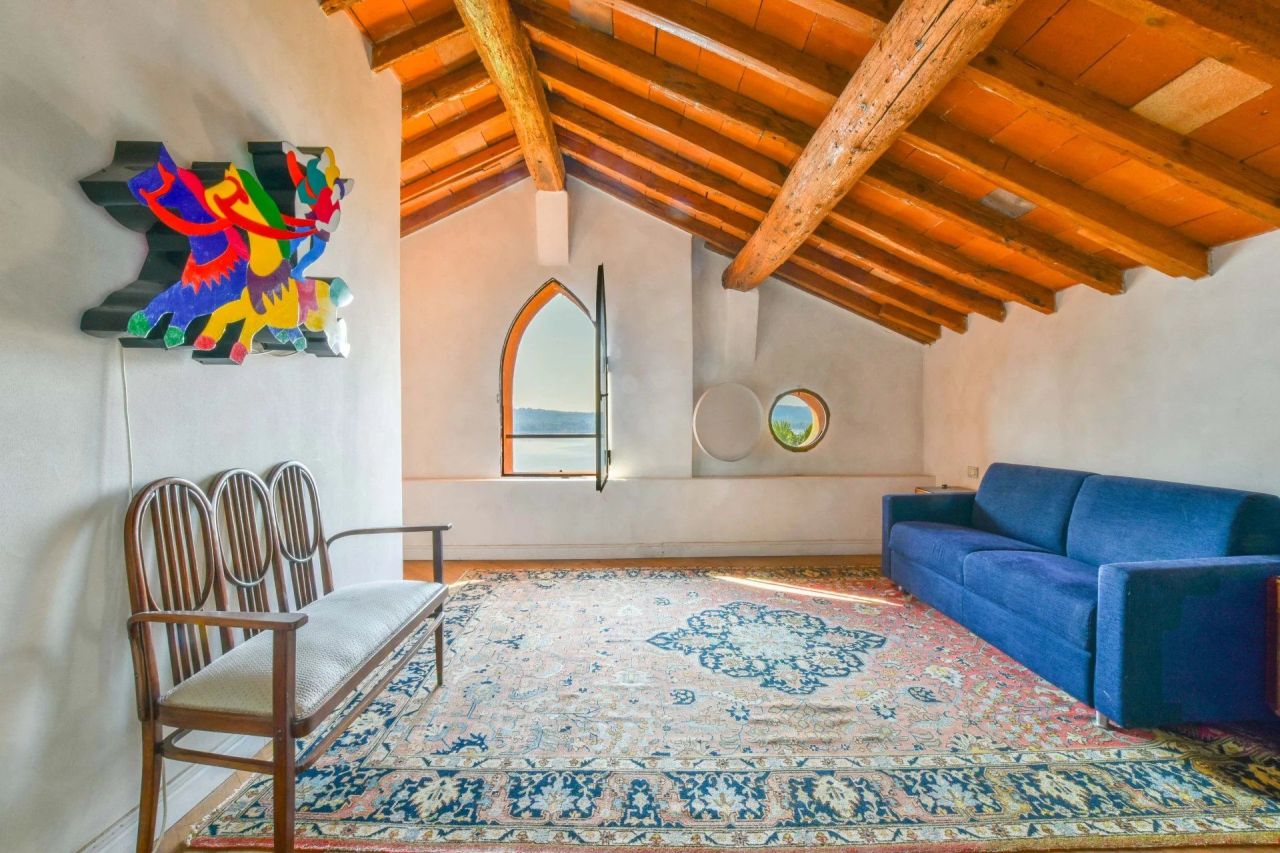 Вилла в Варесе, Италия, 525 м² - фото 13