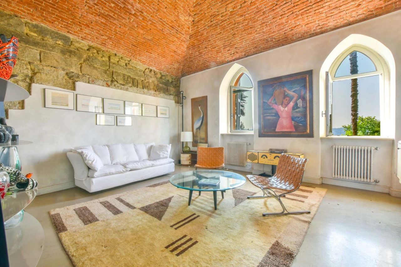 Вилла в Варесе, Италия, 525 м² - фото 7