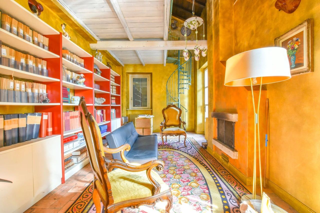 Вилла в Варесе, Италия, 525 м² - фото 10