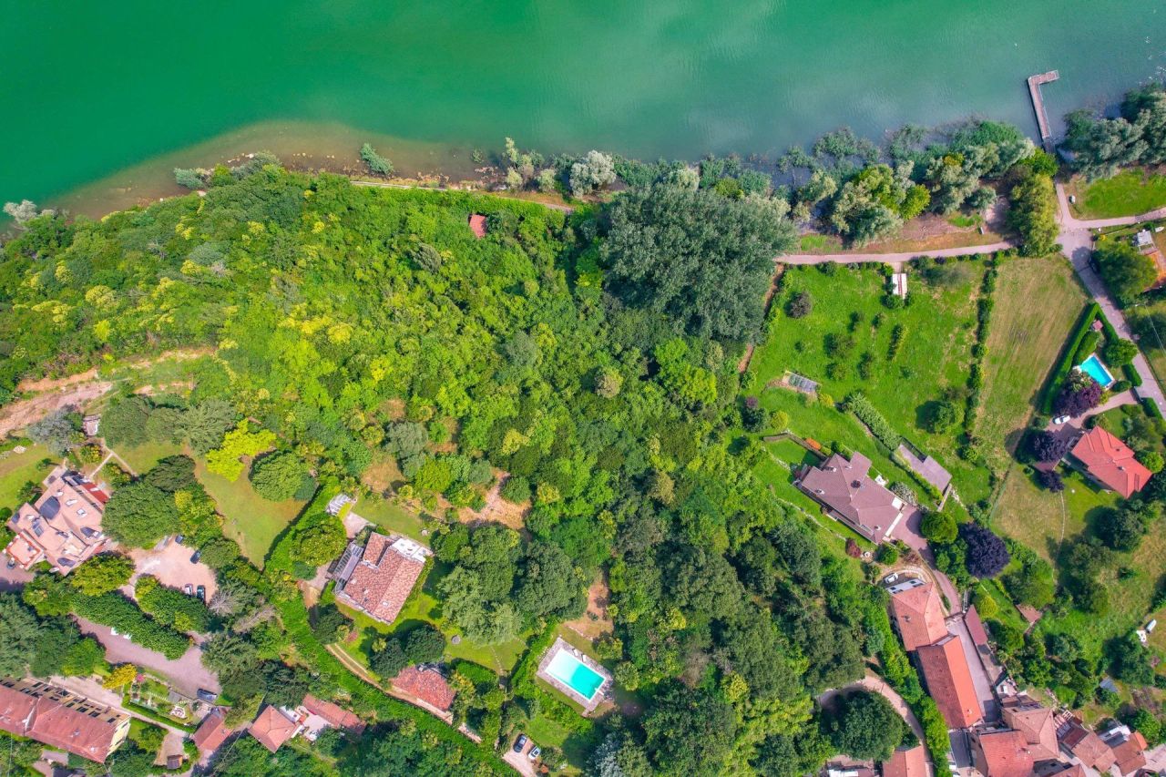 Вилла в Варесе, Италия, 525 м² - фото 19