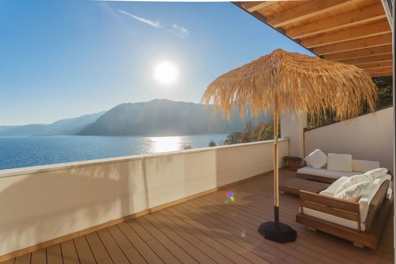 Вилла у озера Орта, Италия, 450 м² - фото 12