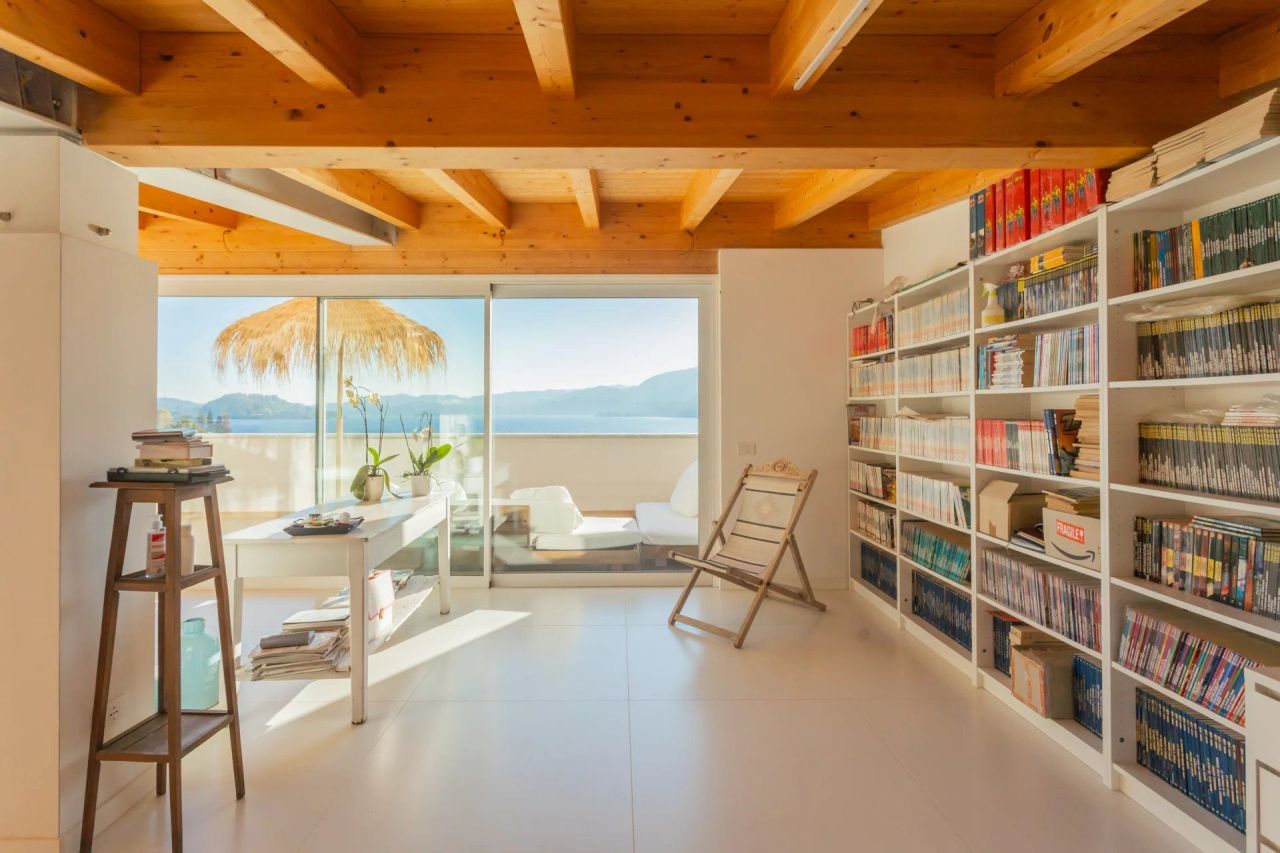 Вилла у озера Орта, Италия, 450 м² - фото 11