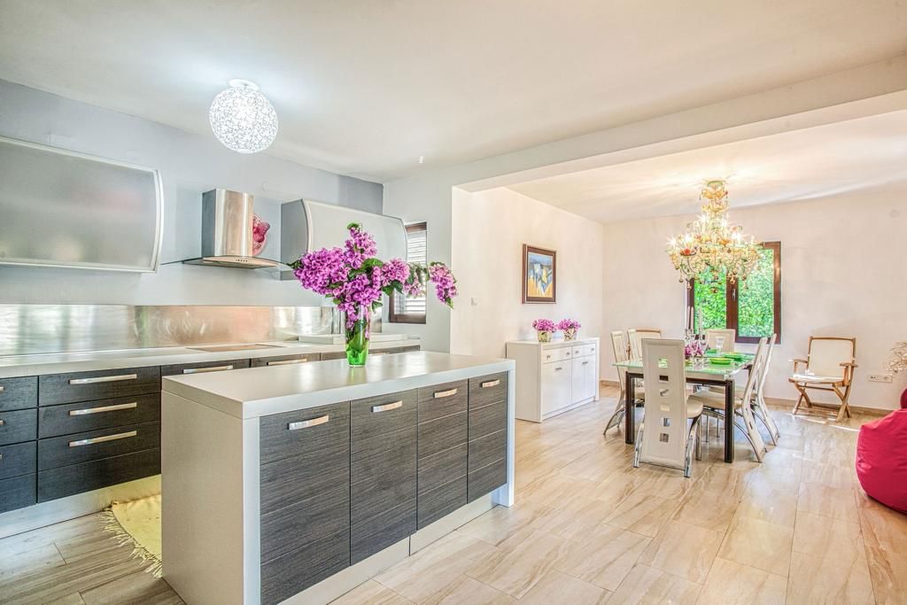 Вилла в Будве, Черногория, 358 м² - фото 3