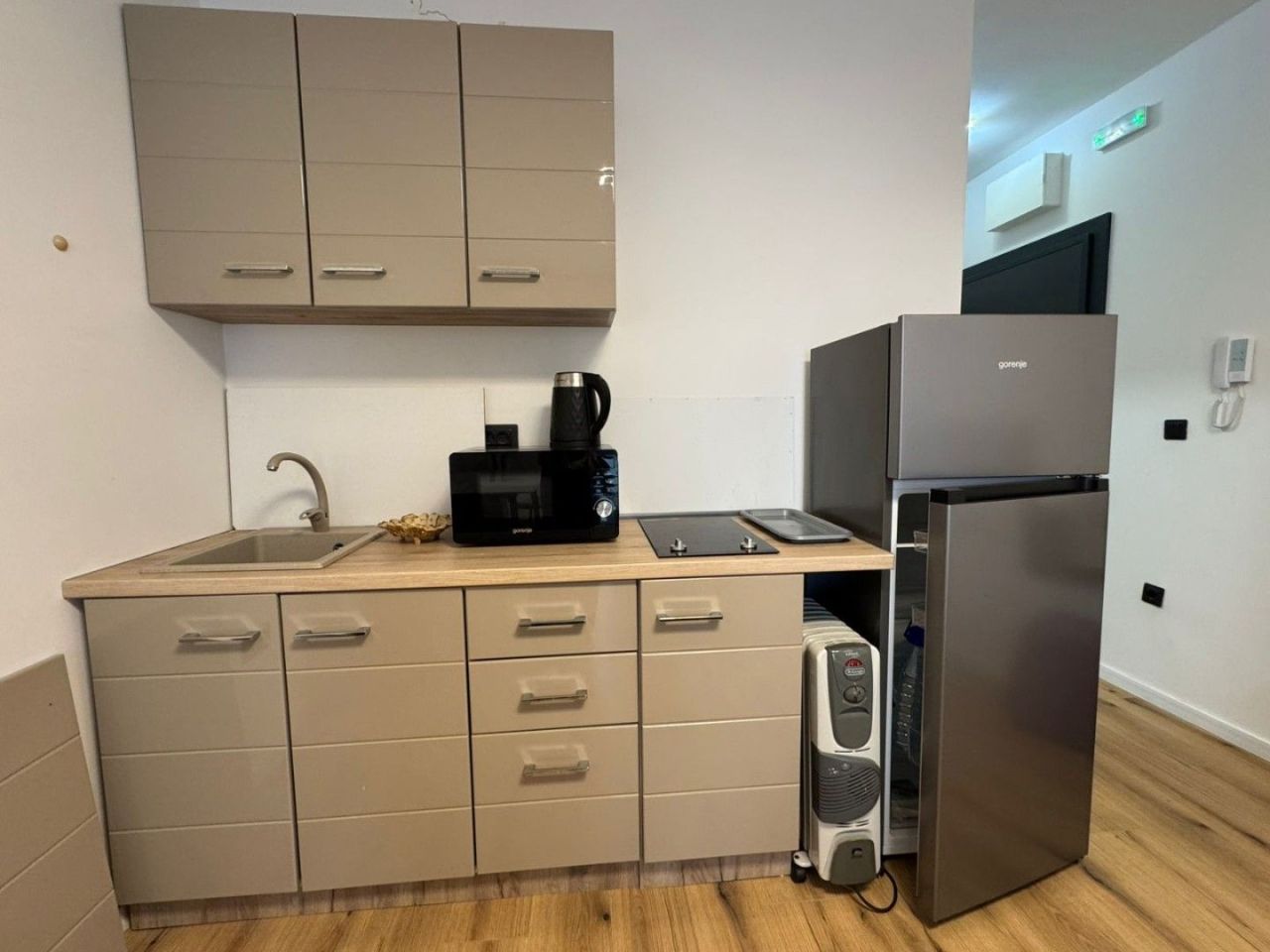 Квартира в Добра Воде, Черногория, 25 м² - фото 6