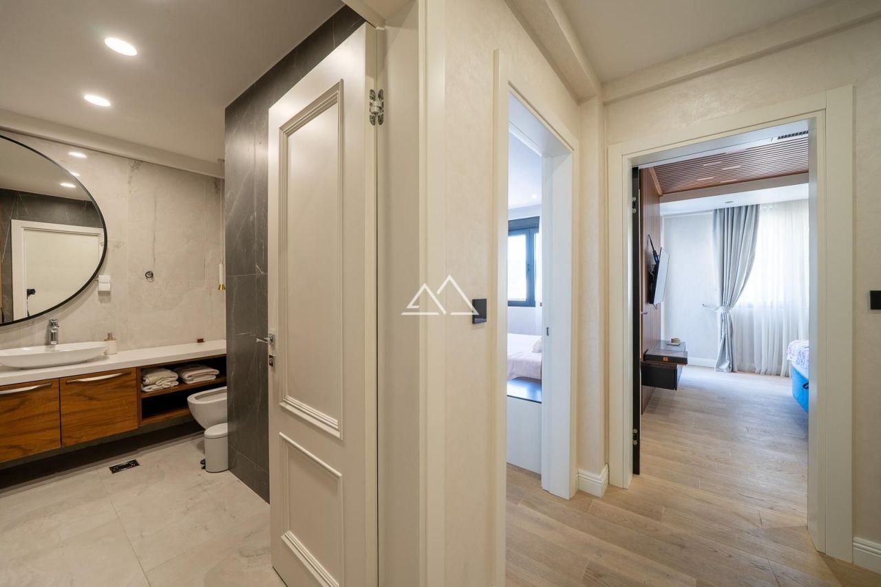 Апартаменты в Тивате, Черногория, 164 м² - фото 12