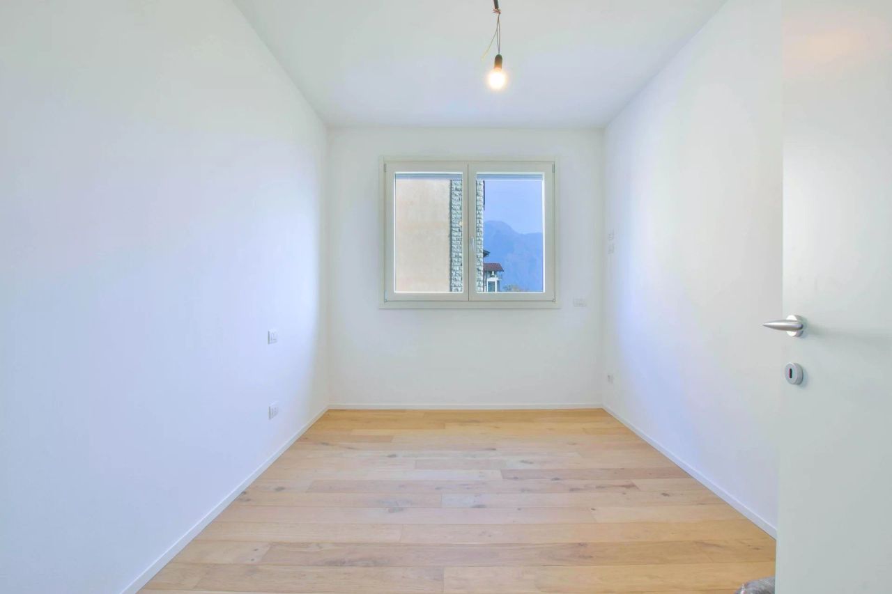 Пентхаус в Оссуччо, Италия, 113 м² - фото 11