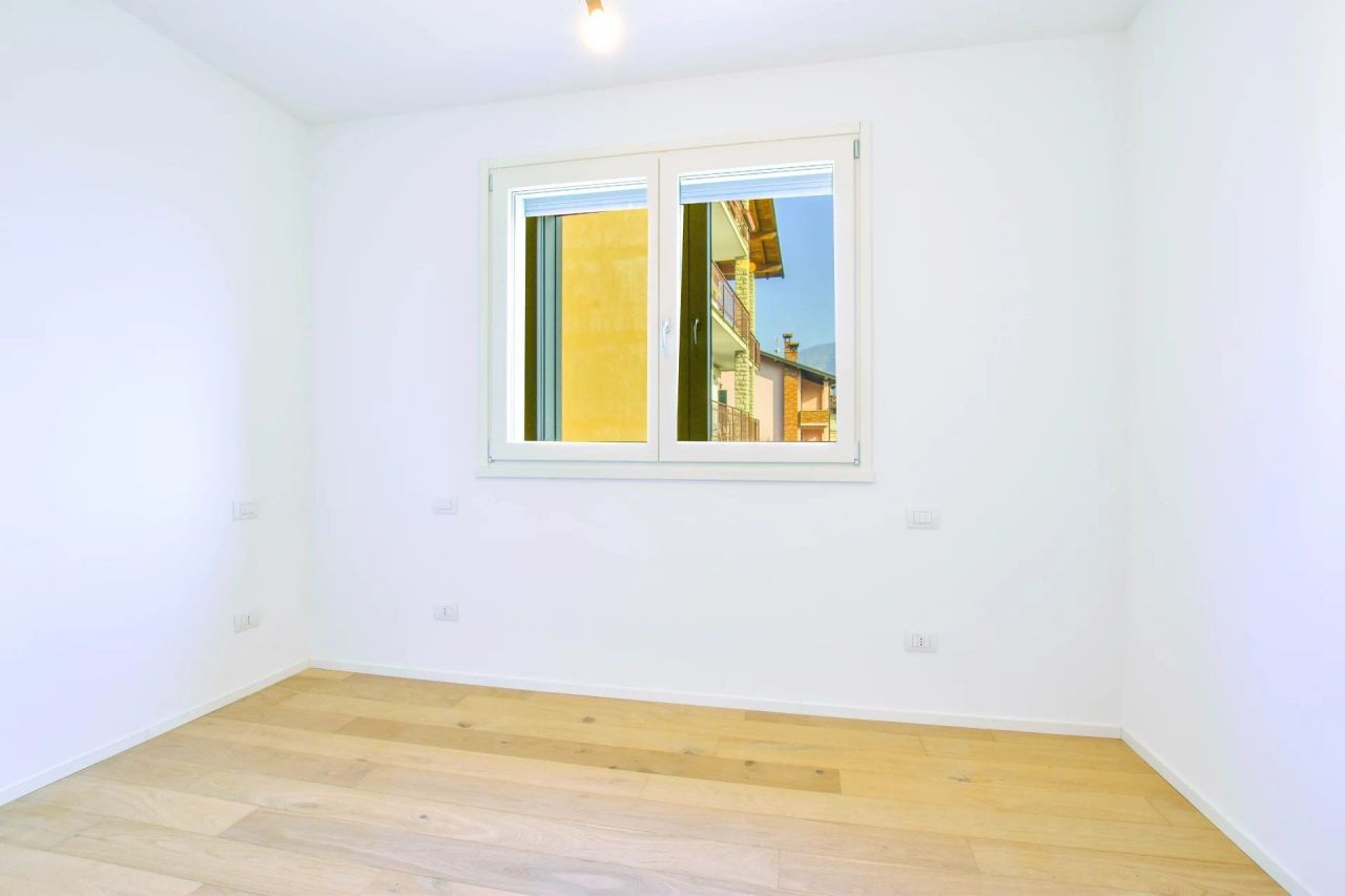 Пентхаус в Оссуччо, Италия, 113 м² - фото 12