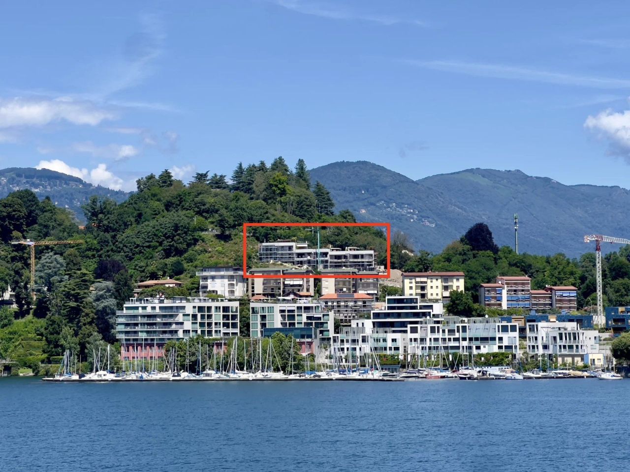 Апартаменты в Лавено-Момбелло, Италия, 93 м² - фото 1