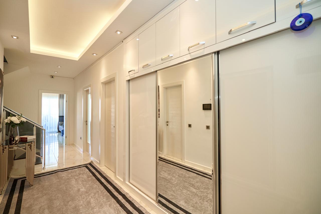 Квартира в Алании, Турция, 300 м² - фото 8