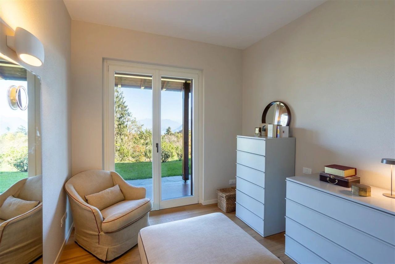 Вилла в Стрезе, Италия, 330 м² - фото 13