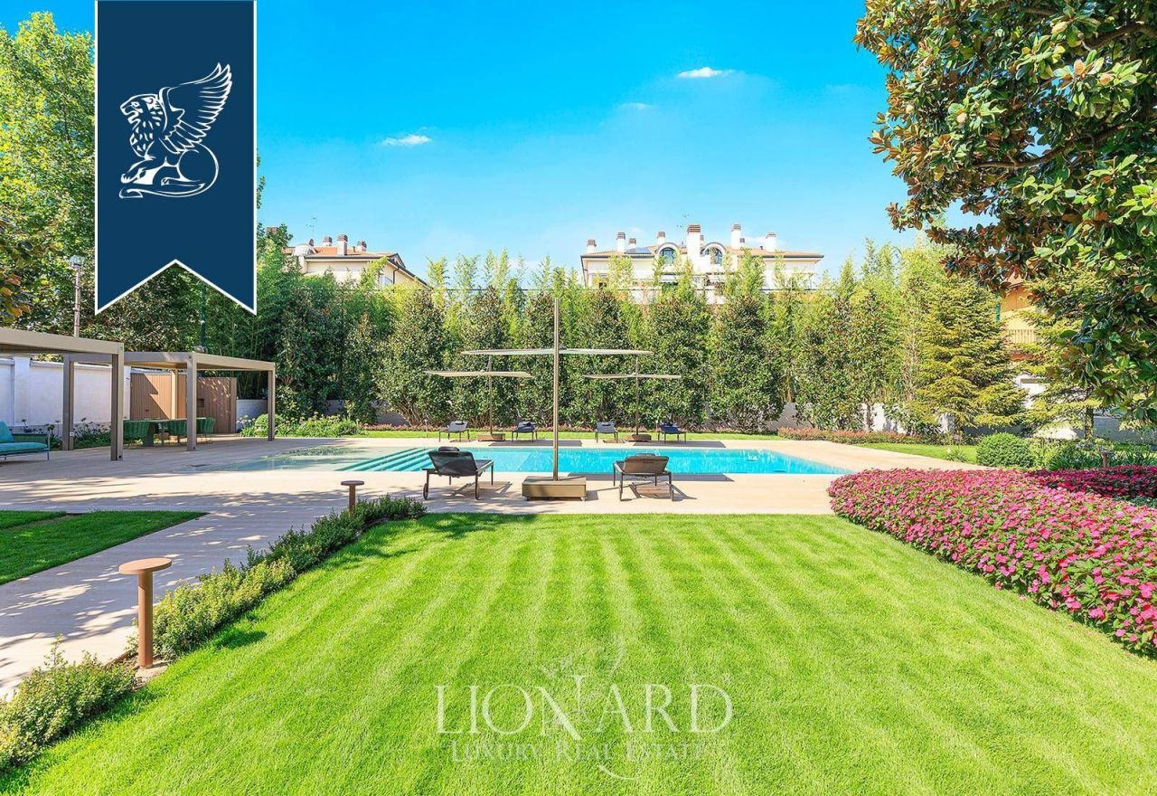 Вилла в Милане, Италия, 900 м² - фото 5