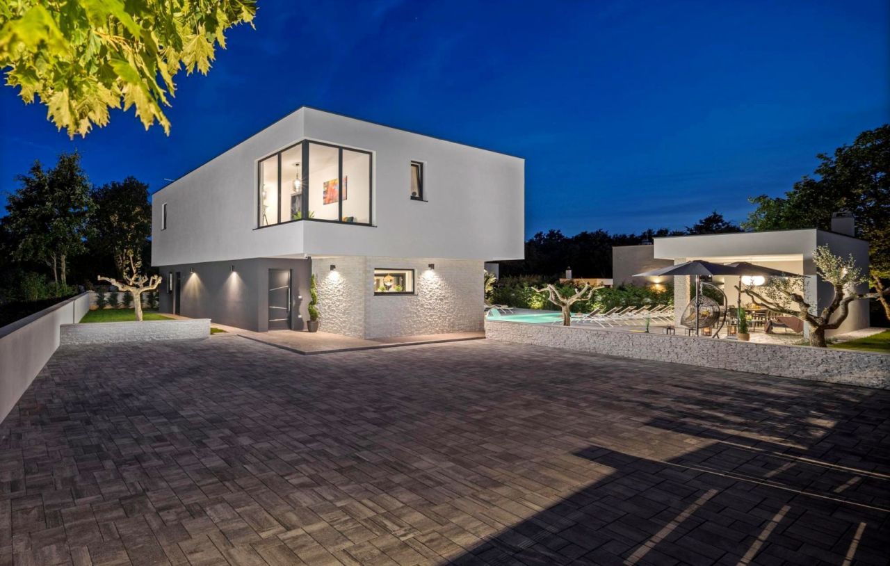 Вилла в Ровини, Хорватия, 308 м² - фото 10