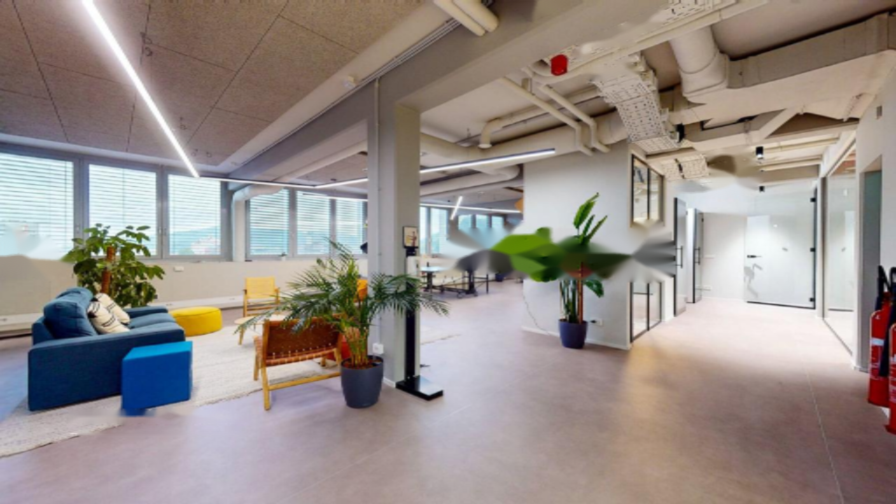 Офис в Любляне, Словения, 608 м² - фото 1