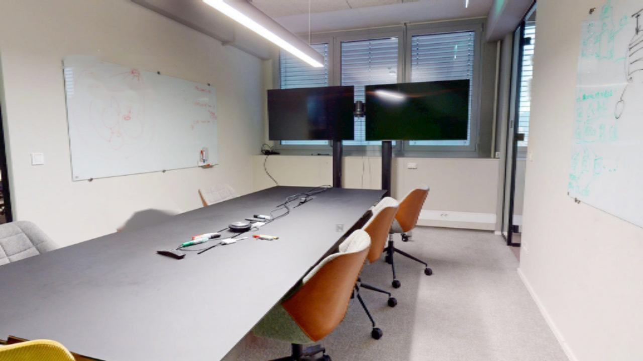 Офис в Любляне, Словения, 608 м² - фото 4