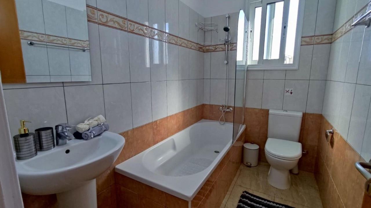 Апартаменты в Пафосе, Кипр, 71 м² - фото 11