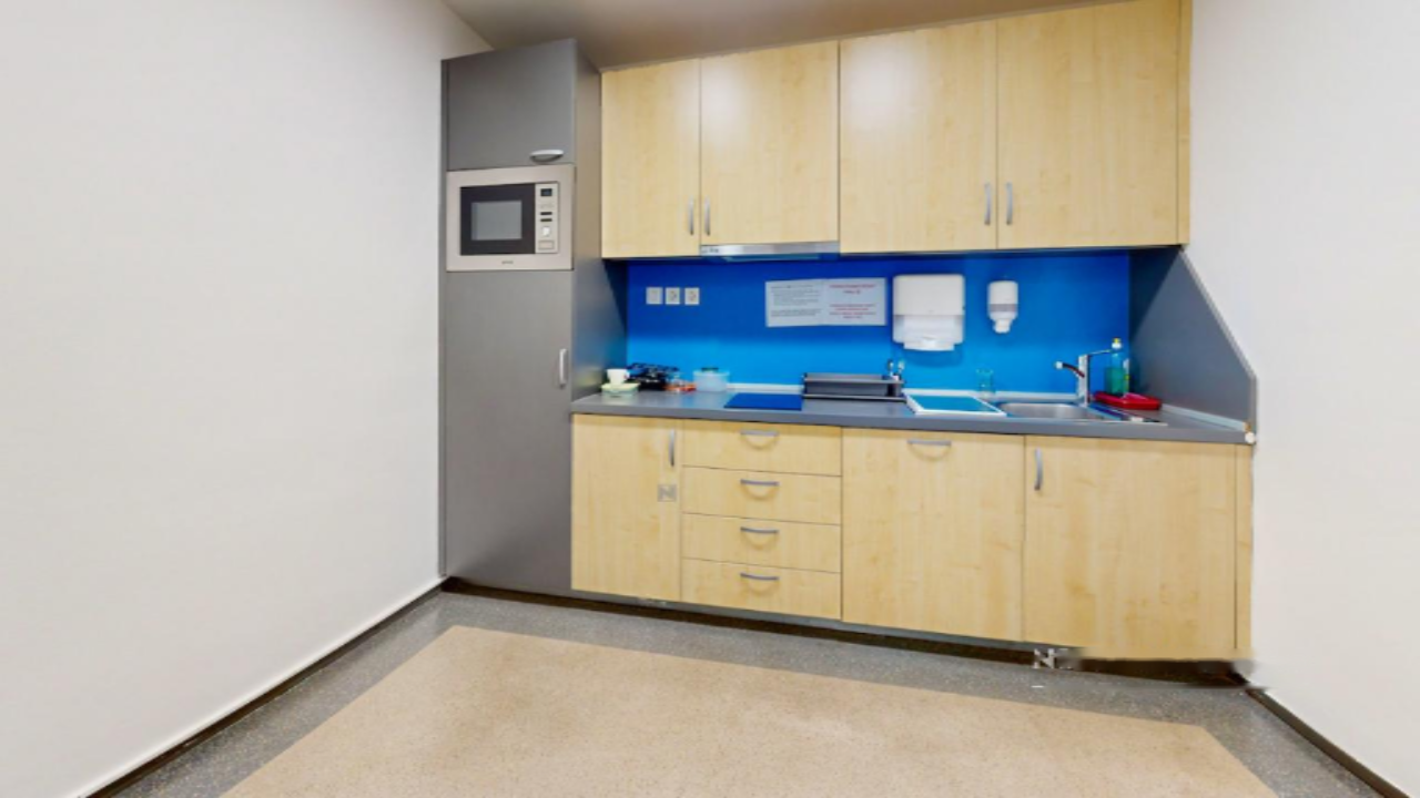 Офис в Любляне, Словения, 608 м² - фото 5