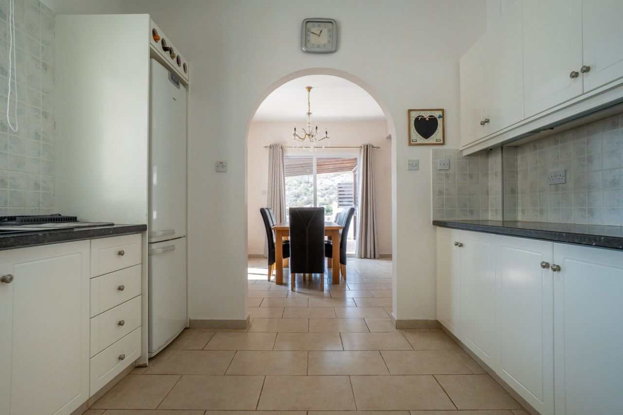 Вилла в Пафосе, Кипр, 140 м² - фото 14