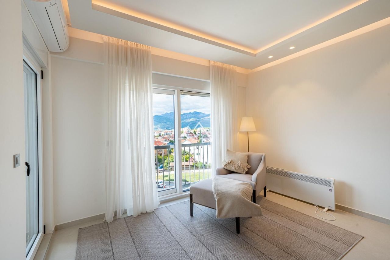 Апартаменты в Тивате, Черногория, 122 м² - фото 7