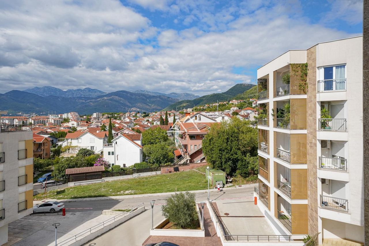 Апартаменты в Тивате, Черногория, 122 м² - фото 10