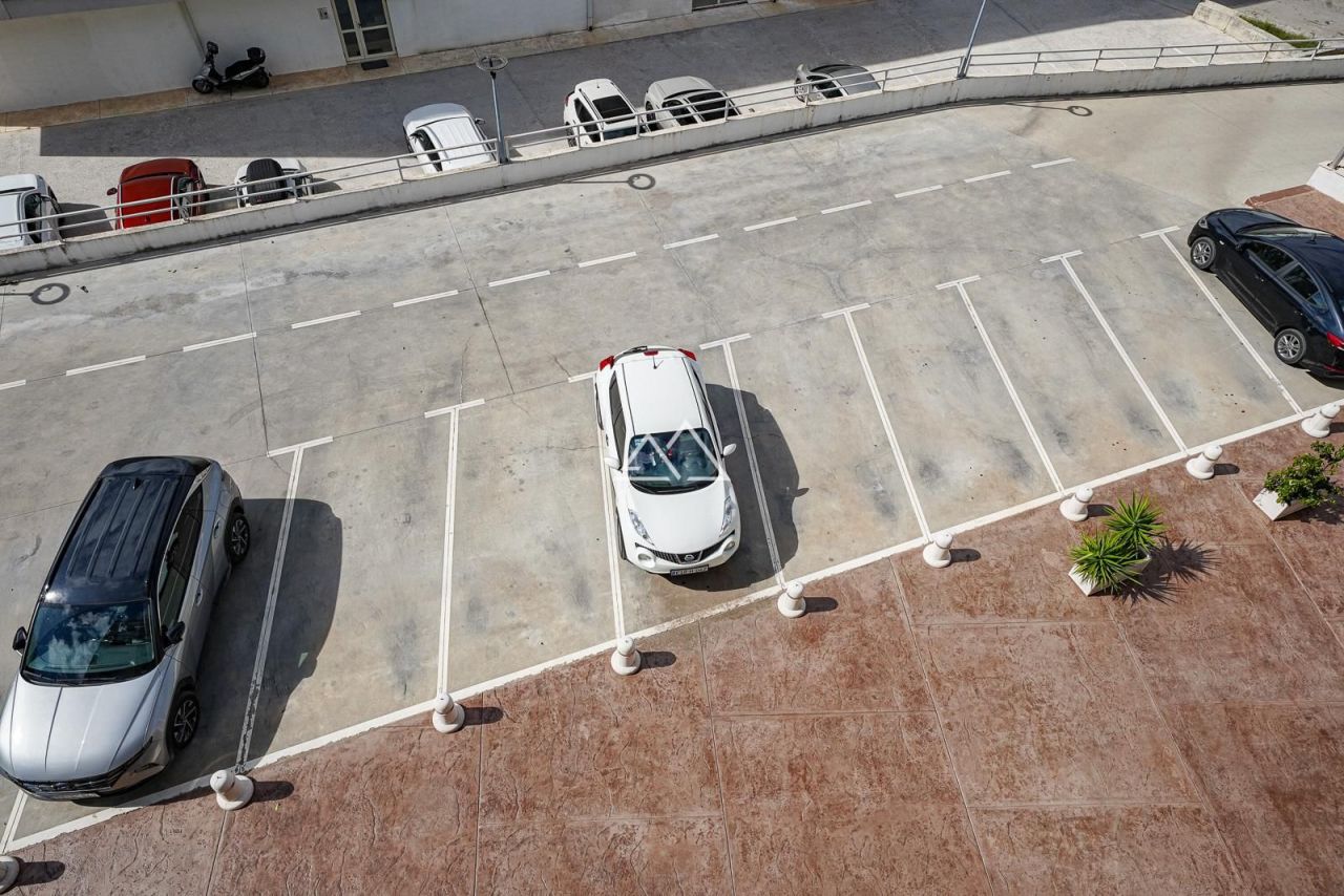 Апартаменты в Тивате, Черногория, 122 м² - фото 11