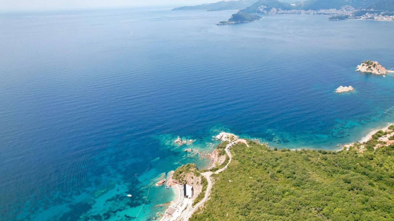 Земля в Близикуче, Черногория, 2 682 м² - фото 3