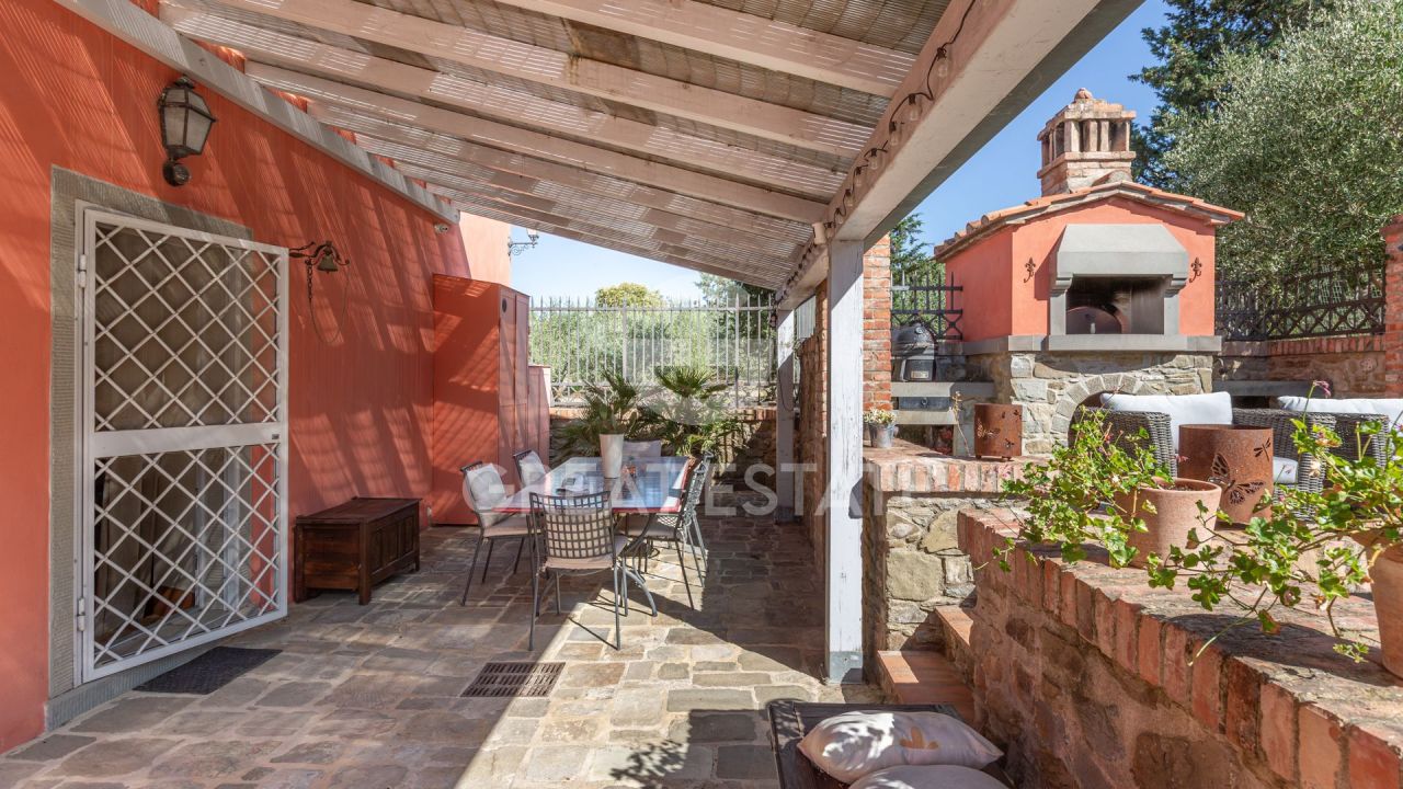 Дом в Кортоне, Италия, 344.35 м² - фото 3