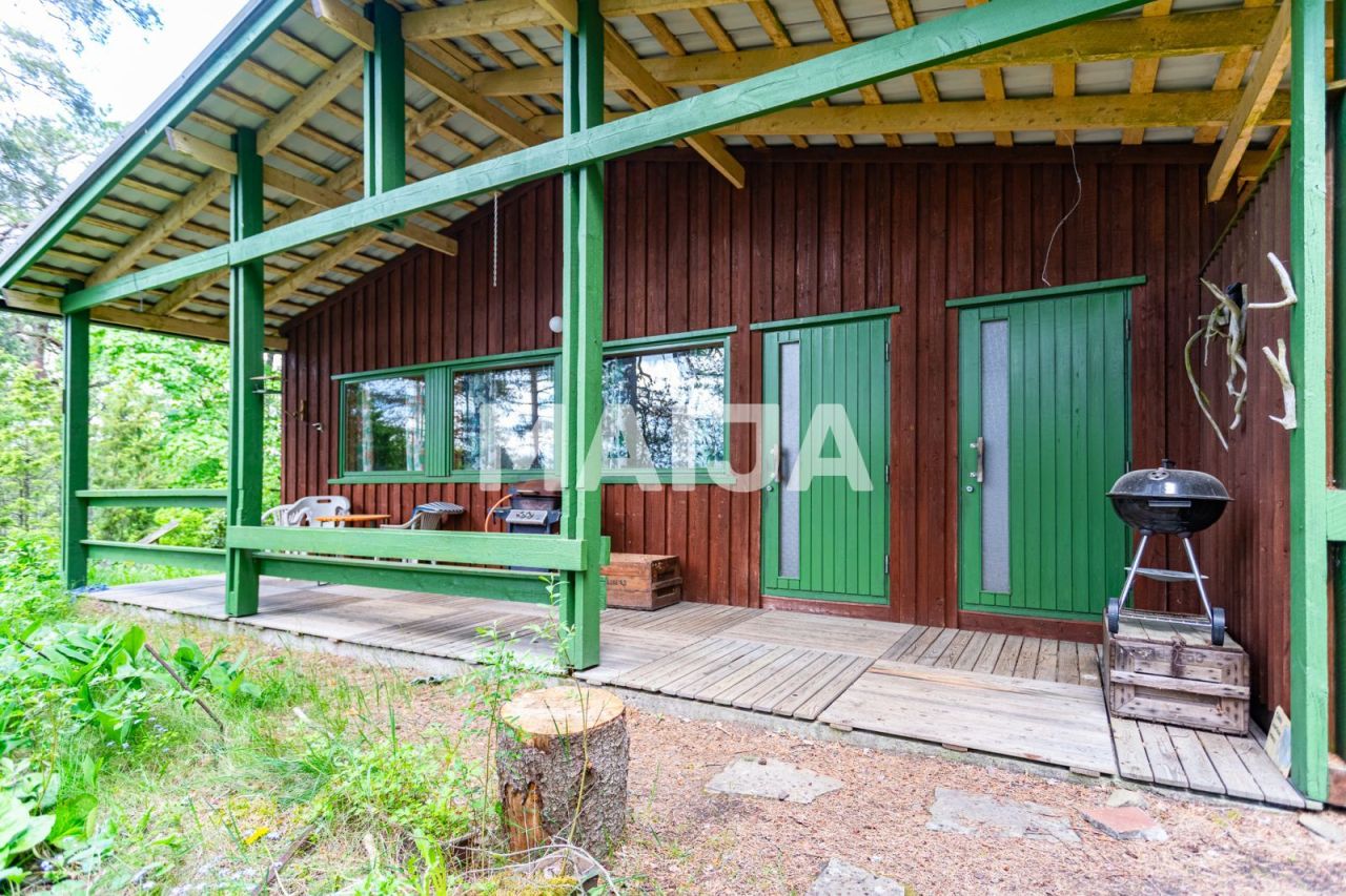 Коттедж в Урьяла, Финляндия, 63.7 м² - фото 1