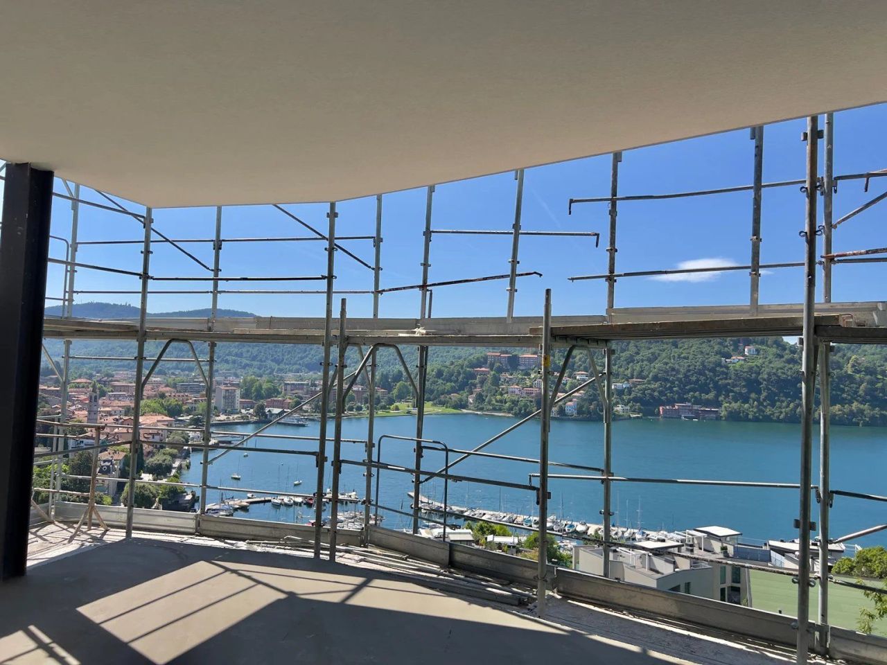 Апартаменты в Лавено-Момбелло, Италия, 119 м² - фото 6