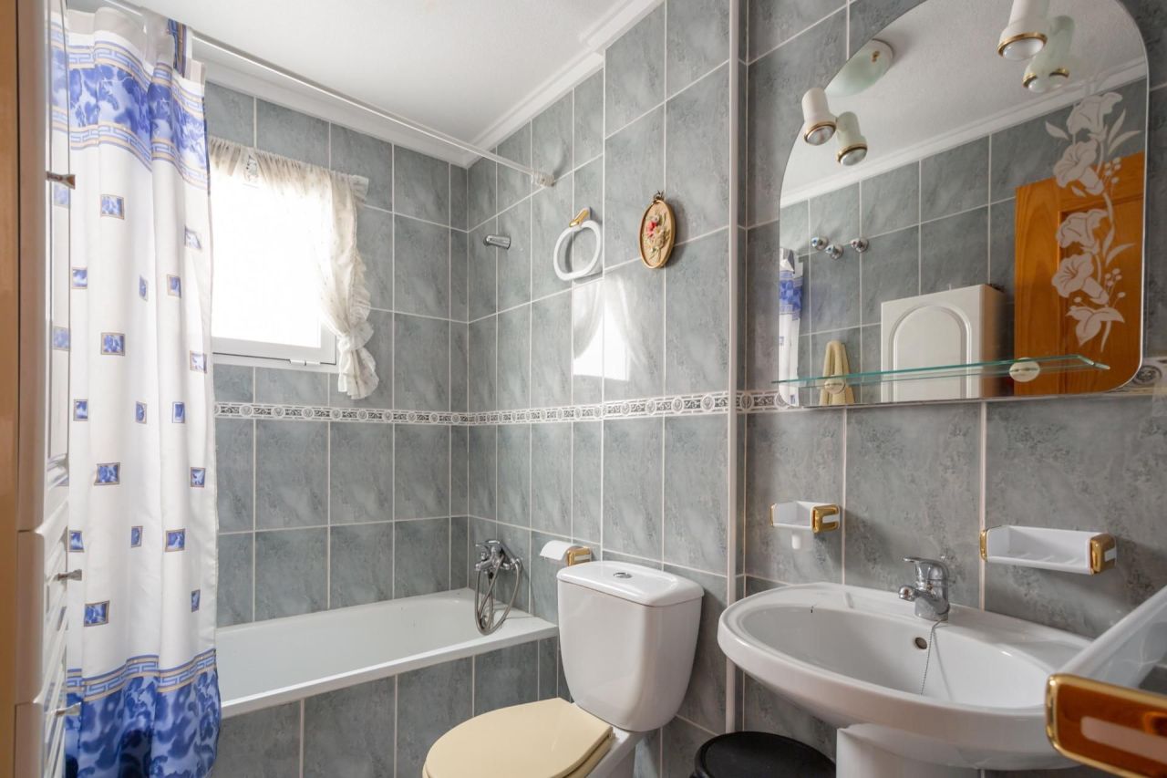 Квартира в Торревьехе, Испания, 61 м² - фото 8