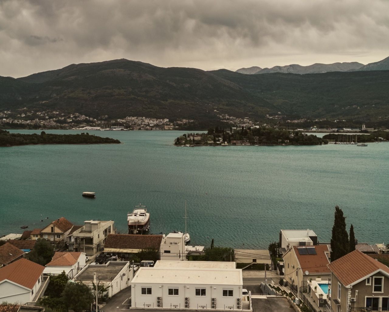 Земля в Тивате, Черногория, 1 620 м² - фото 3