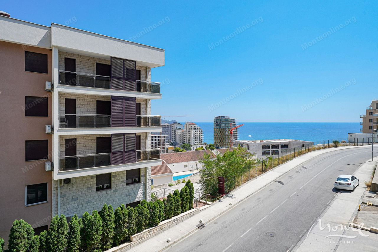Апартаменты в Бечичи, Черногория, 45 м² - фото 1
