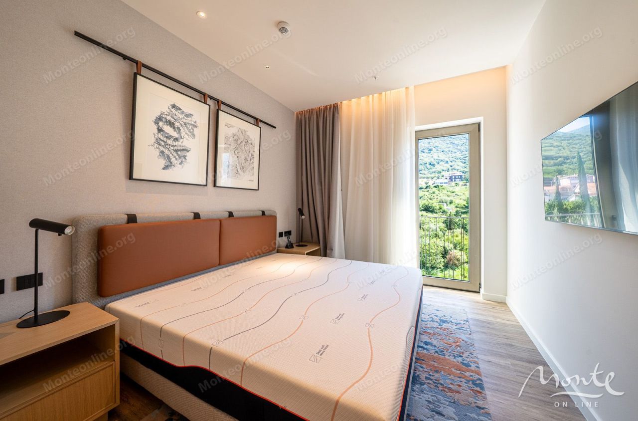 Апартаменты в Тивате, Черногория, 91 м² - фото 12