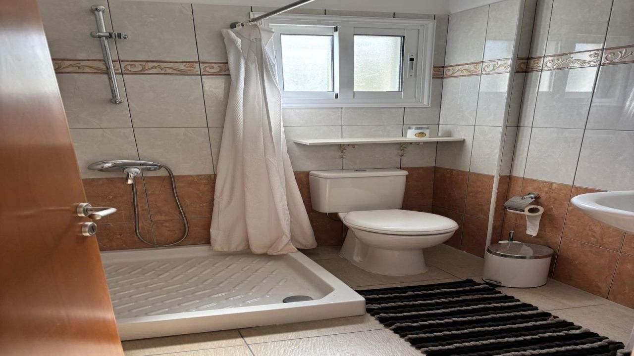 Апартаменты в Пафосе, Кипр, 71 м² - фото 17