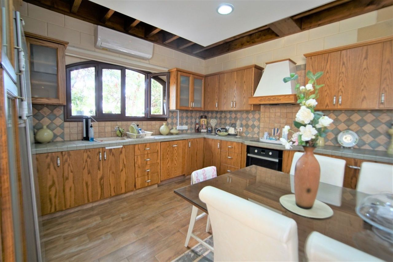 Вилла в Лимасоле, Кипр, 273 м² - фото 19