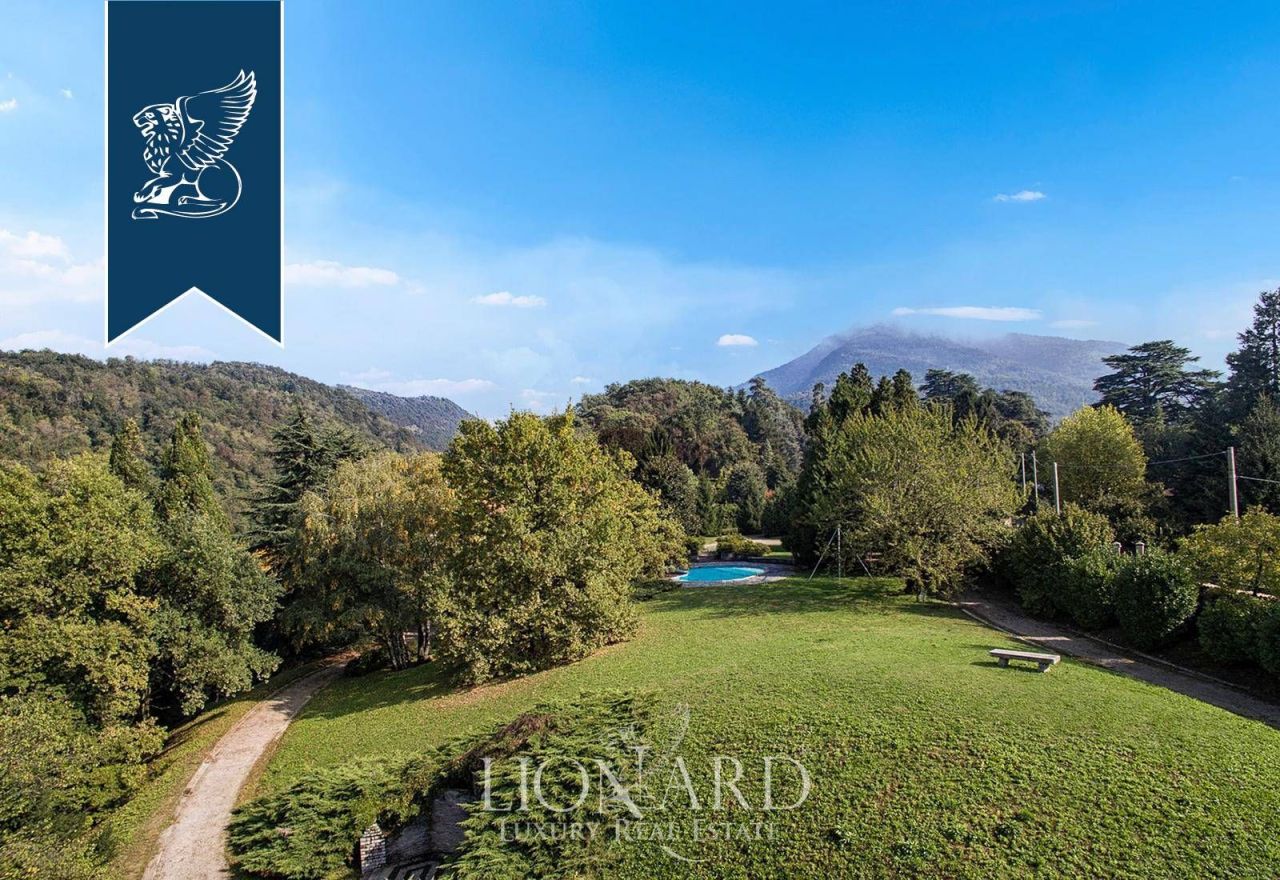 Вилла в Комо, Италия, 1 500 м² - фото 4