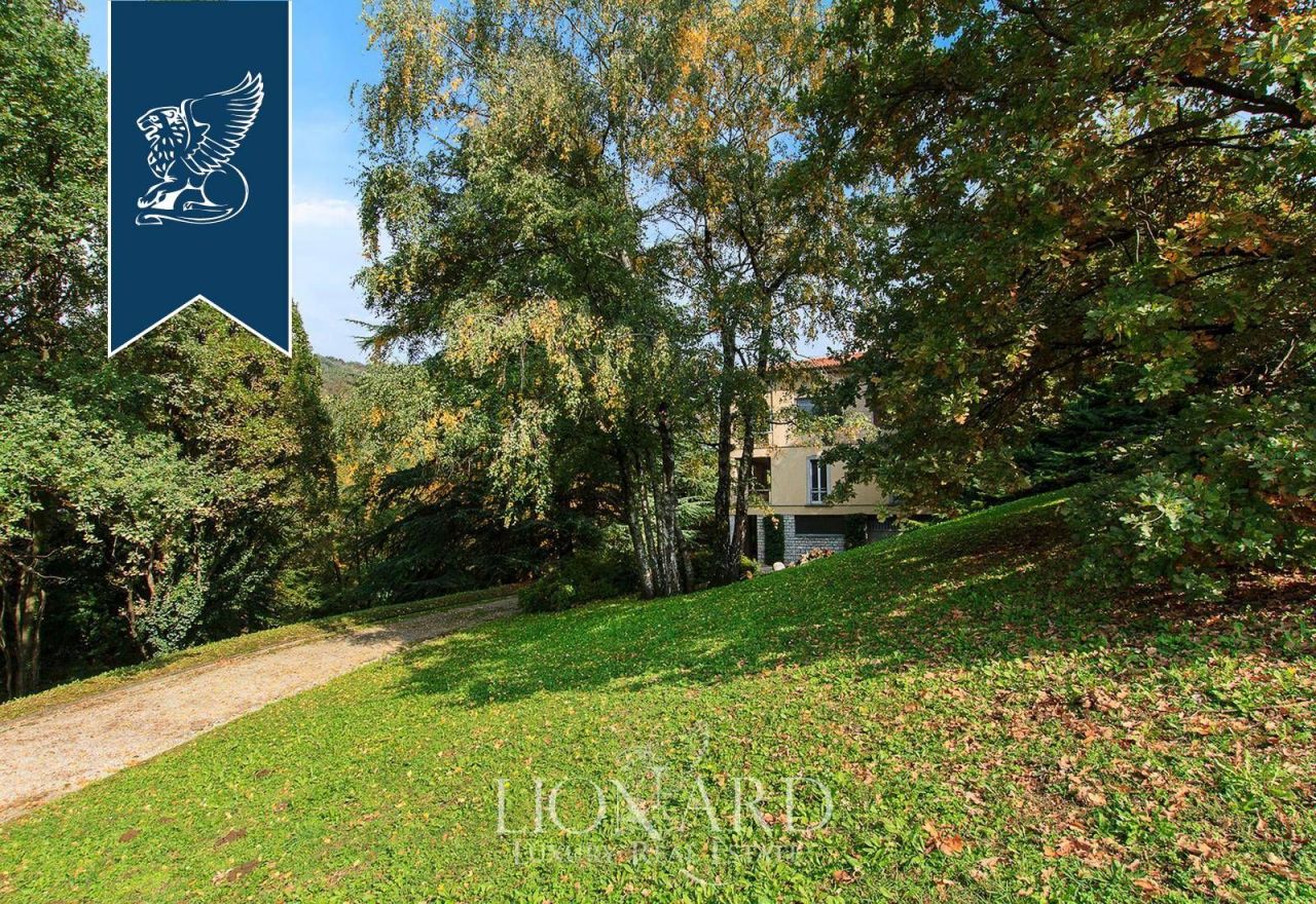 Вилла в Комо, Италия, 1 500 м² - фото 11