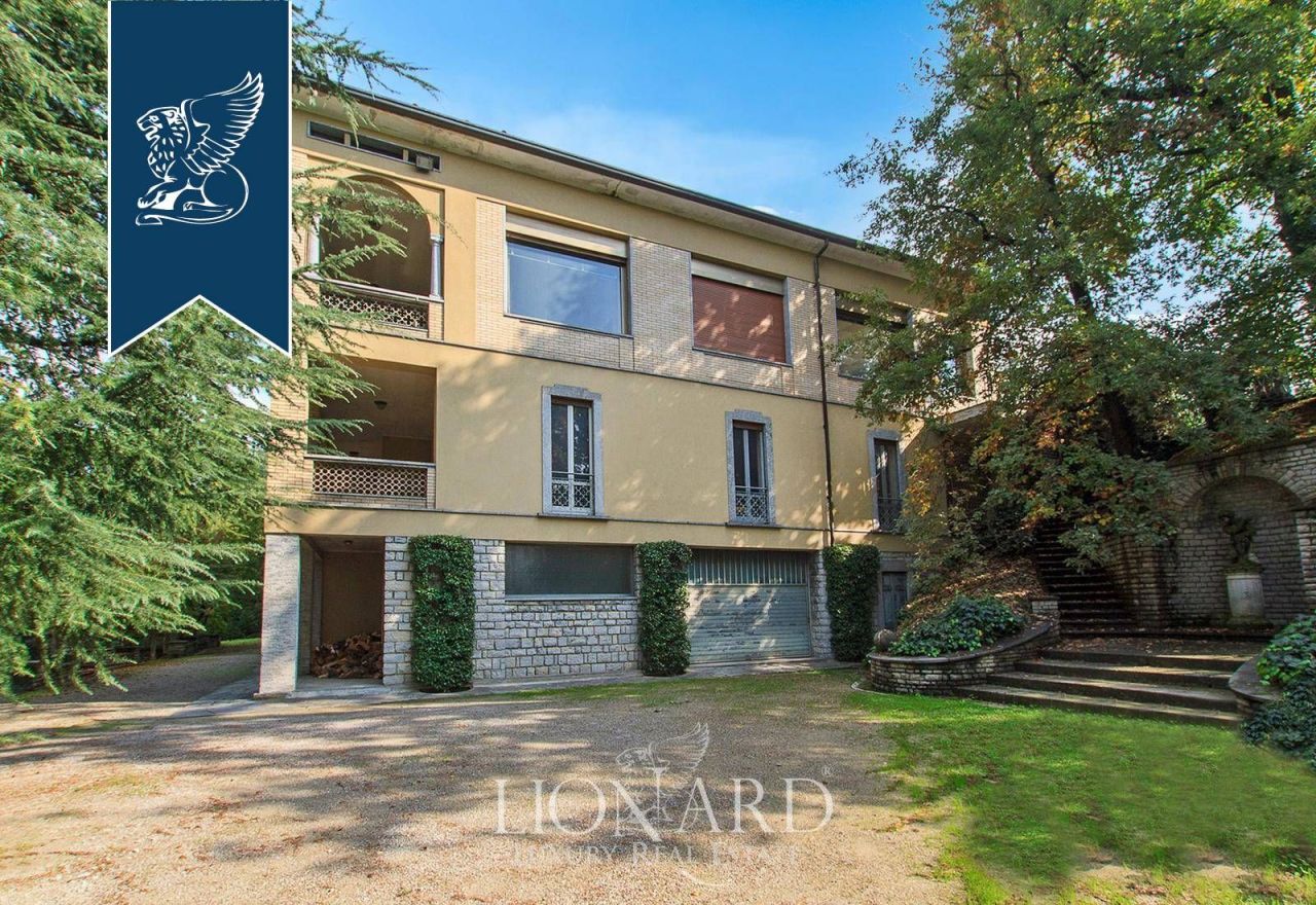 Вилла в Комо, Италия, 1 500 м² - фото 18