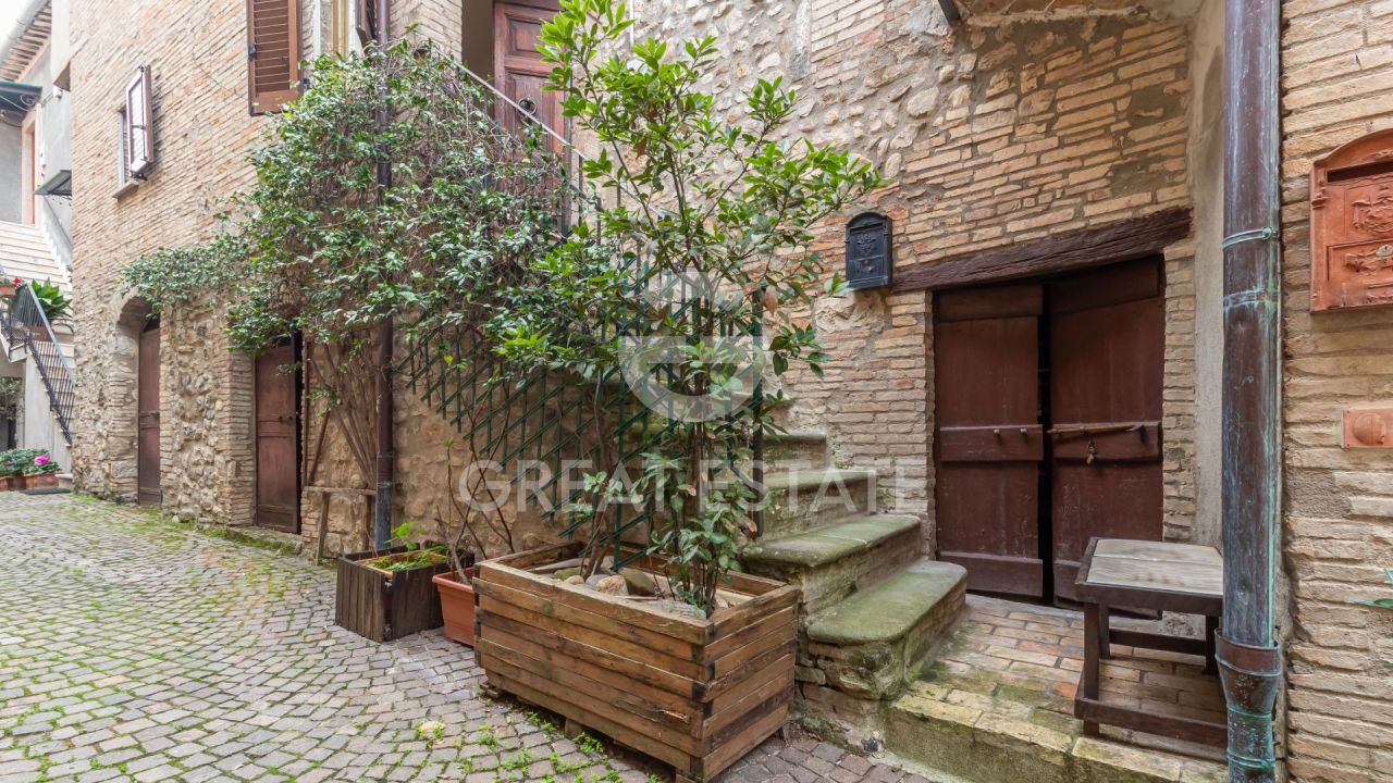 Апартаменты Castel Viscardo, Италия, 205.2 м² - фото 2