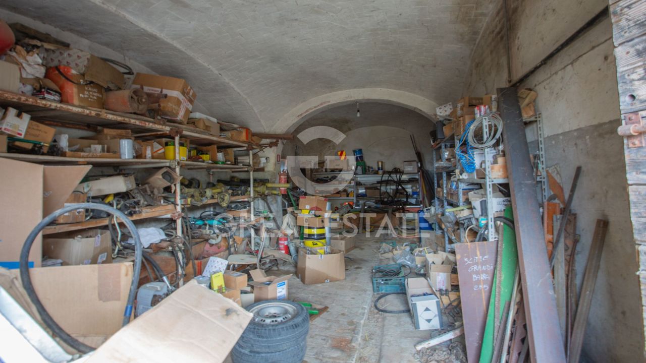 Дом в Кастильоне-дель-Лаго, Италия, 469.7 м² - фото 15